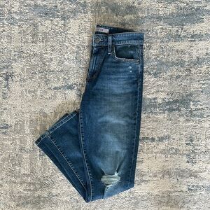 JOE’S JEANS Niki Distressed Boyfriend Jeans